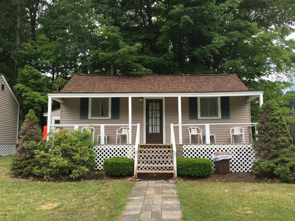 Adirondack Oasis Motel