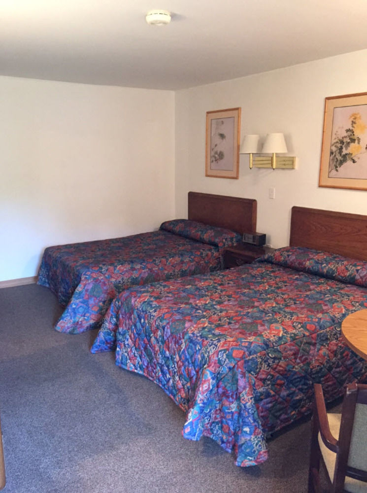 Adirondack Oasis 2*