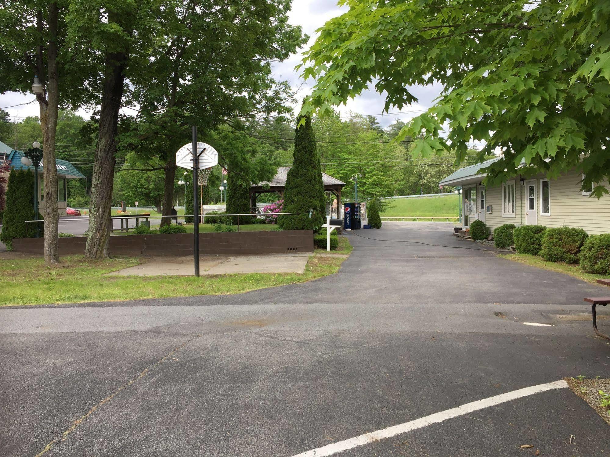 Adirondack Oasis Motel Lake George